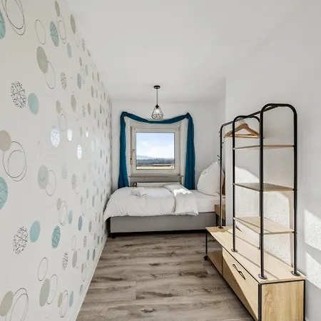 Divia Homes - Great View - Close To Old Town & Quiet Altdorf bei Nuernberg